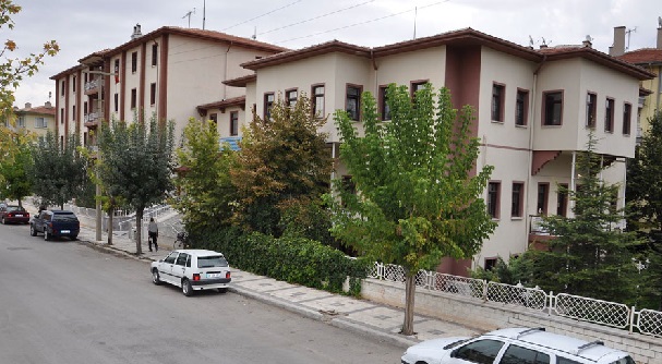 afyonkarahisar-merkez-öğretmenevi-oteli-lokali-konaklama-ulaşım-iletişim-fiyatlar-adres-telefon